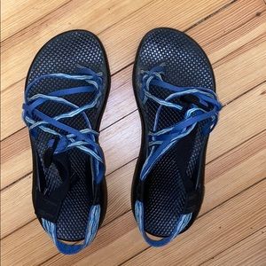 three strap blue chacos